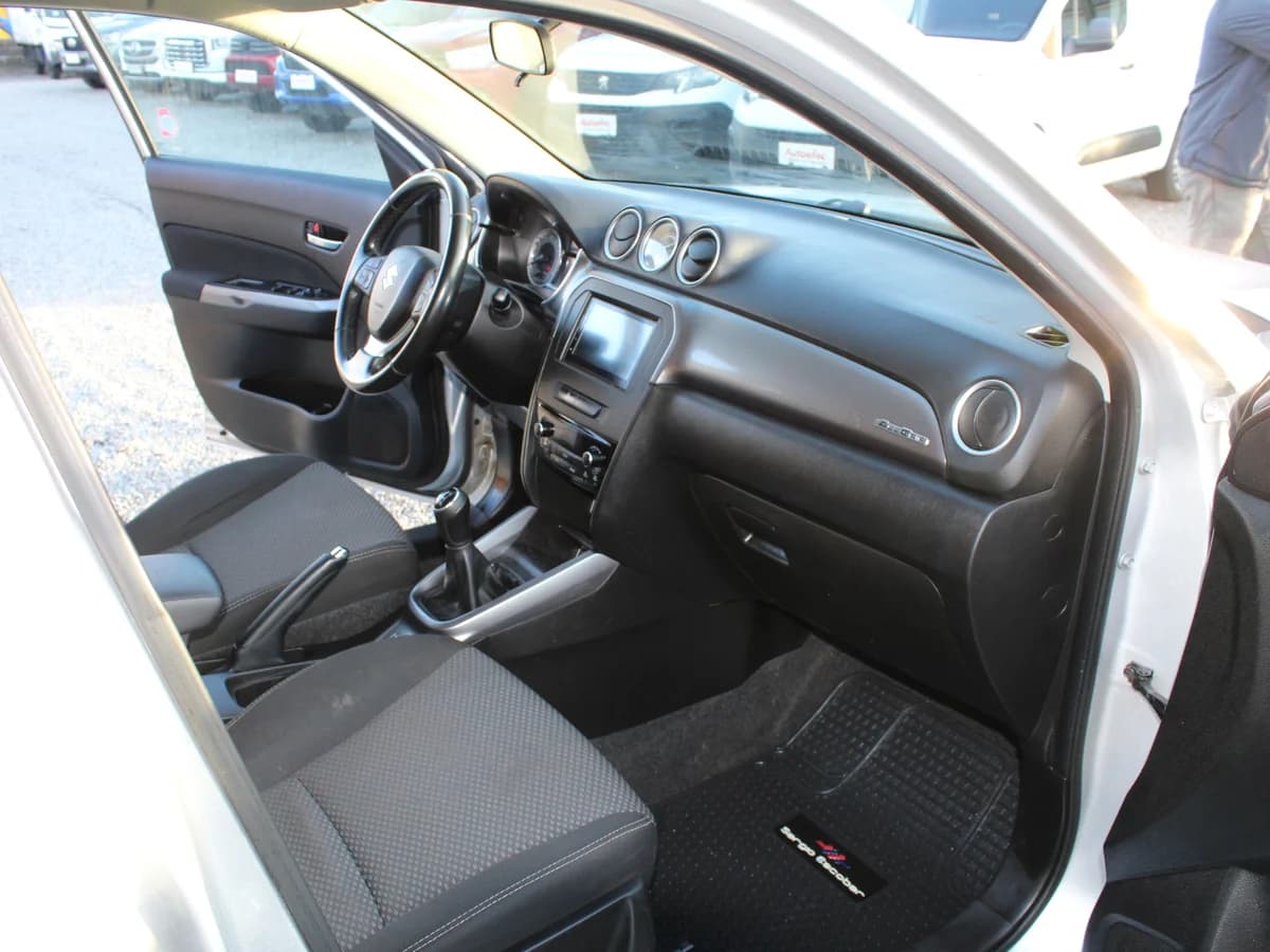 SUZUKI Vitara 1.6 4X4 2021 - Imagen 5