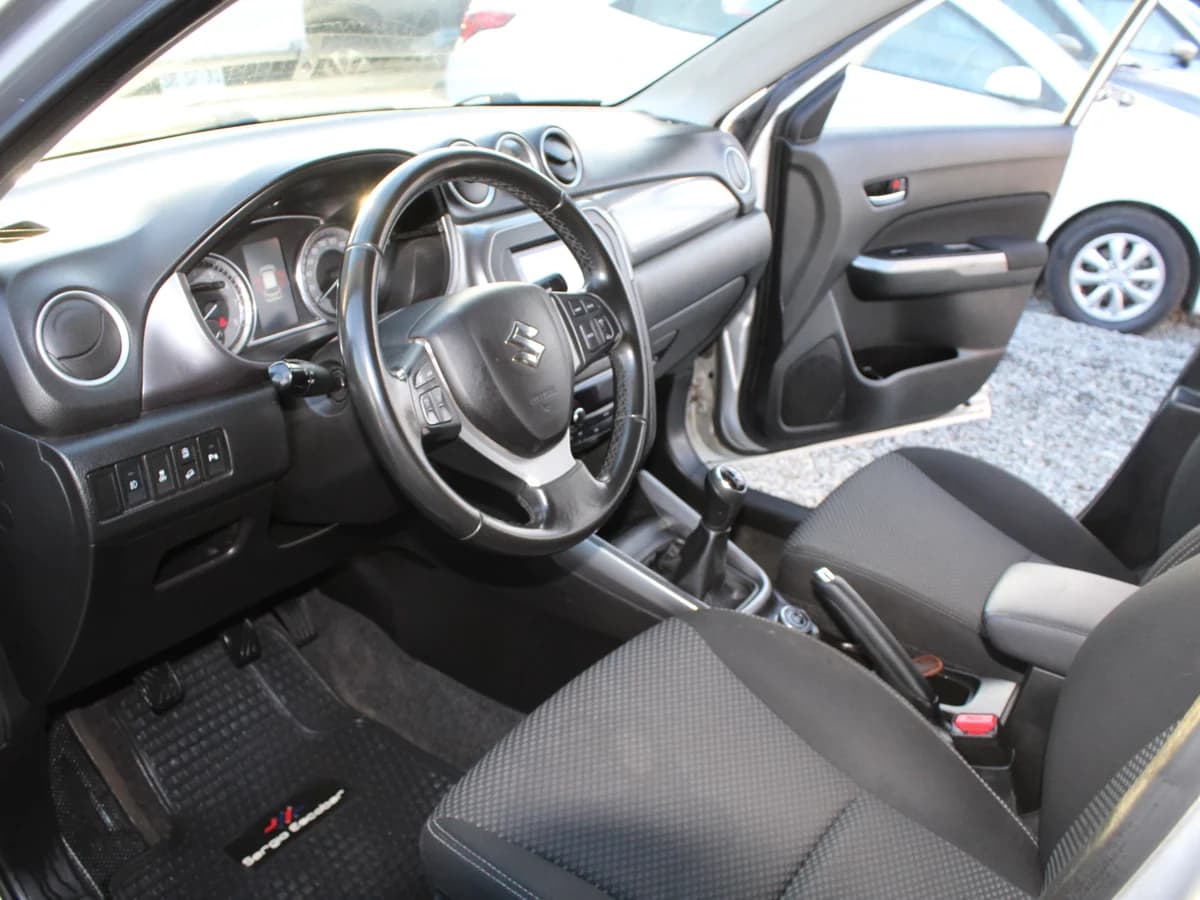 SUZUKI Vitara 1.6 4X4 2021 - Imagen 8
