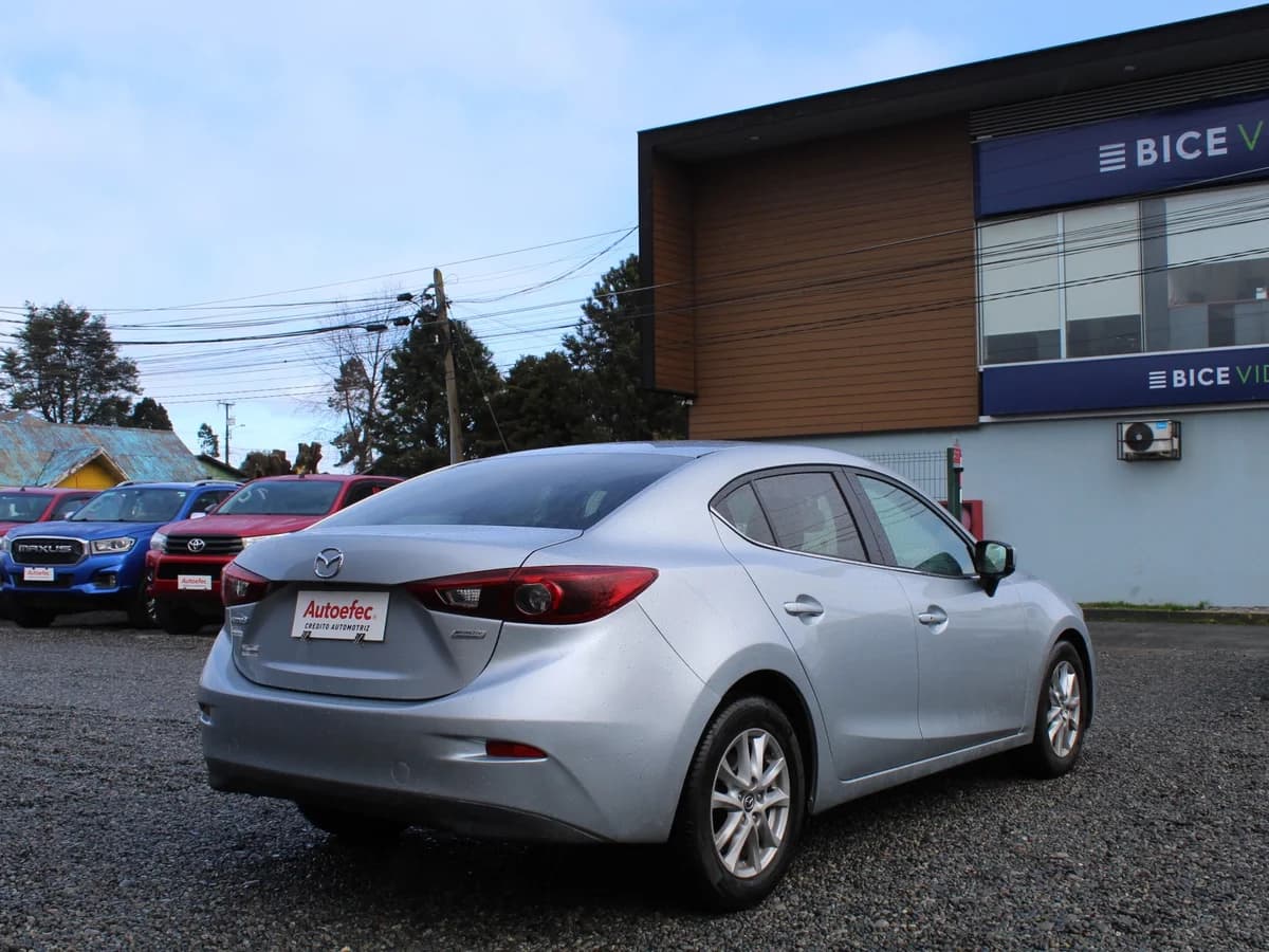 MAZDA 3 2.0 2019 - Imagen 8