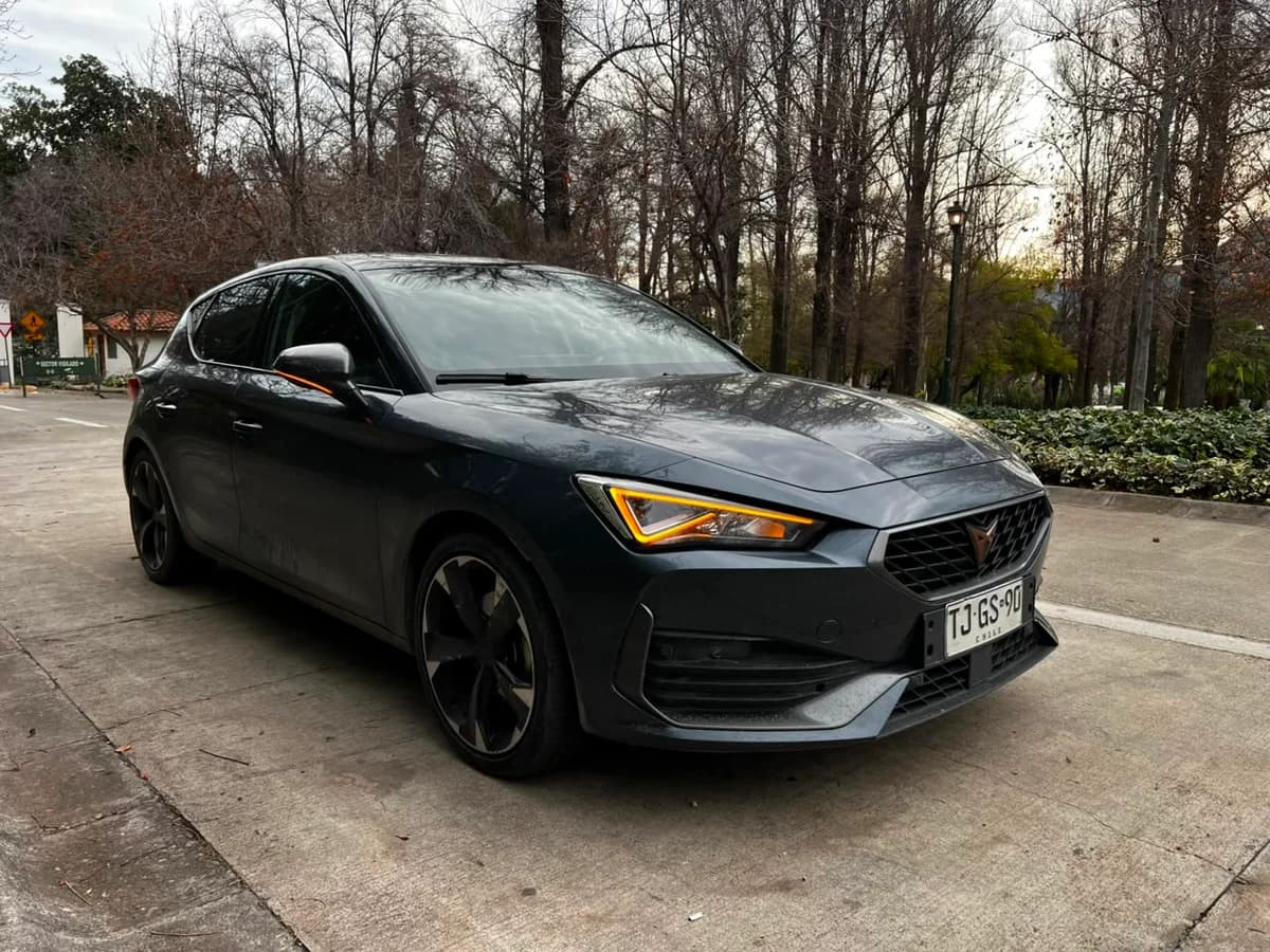Cupra León 1.4L TSI AT DSG año 2024 - Imagen 1