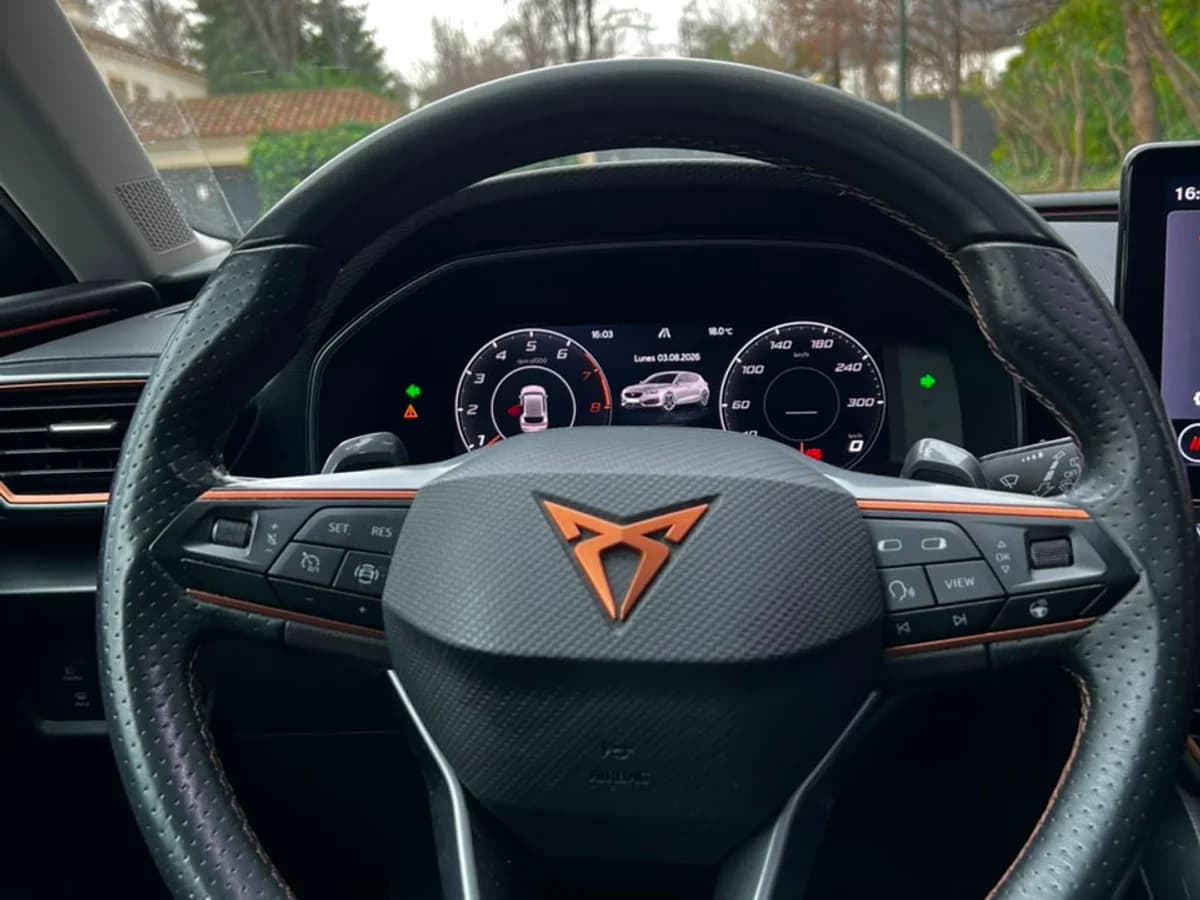 Cupra León 1.4L TSI AT DSG año 2024 - Imagen 8