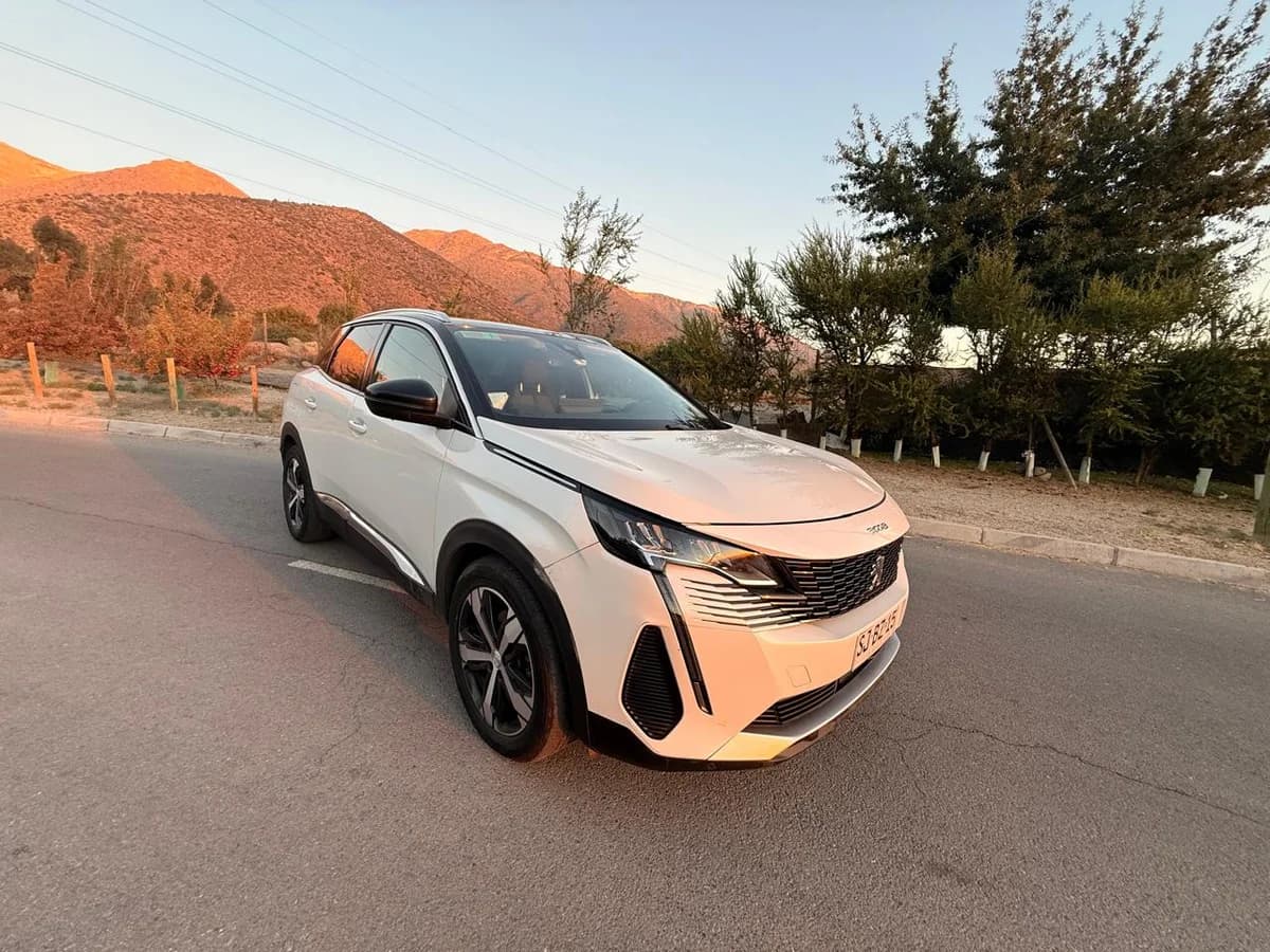 PEUGEOT 3008 ALLURE BLUEHDI 130 1.5 2023 - Imagen 2