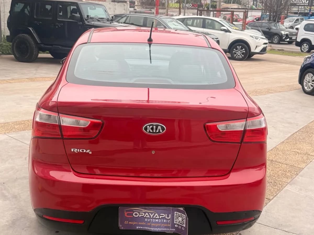 KIA Rio 4 UB EX 1.4 2014 - Imagen 6