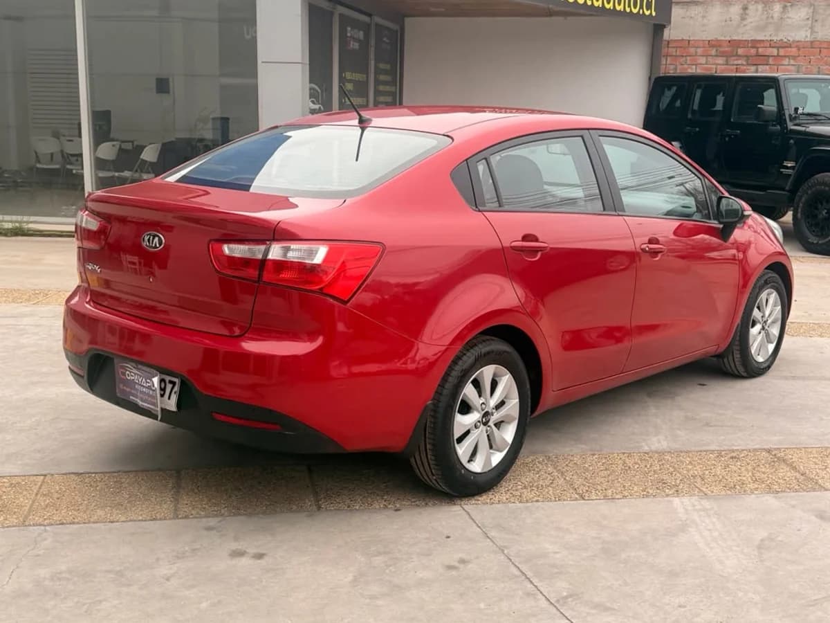 KIA Rio 4 UB EX 1.4 2014 - Imagen 7