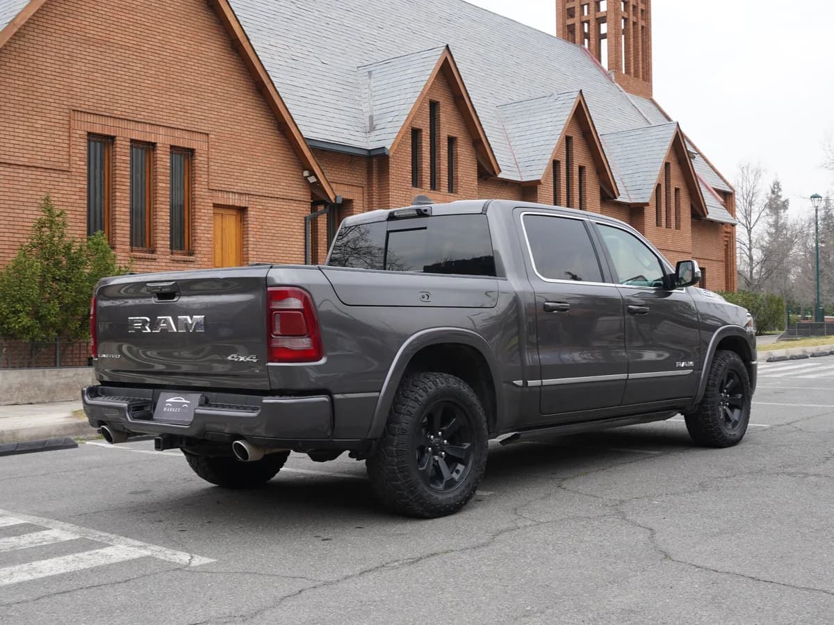 RAM 1500 Limited año 2023 - Imagen 5