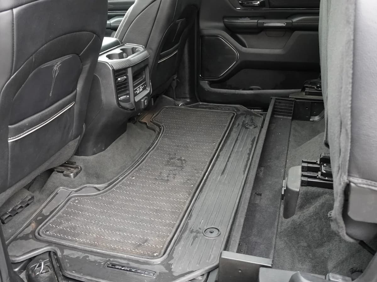 RAM 1500 Limited año 2023 - Imagen 36