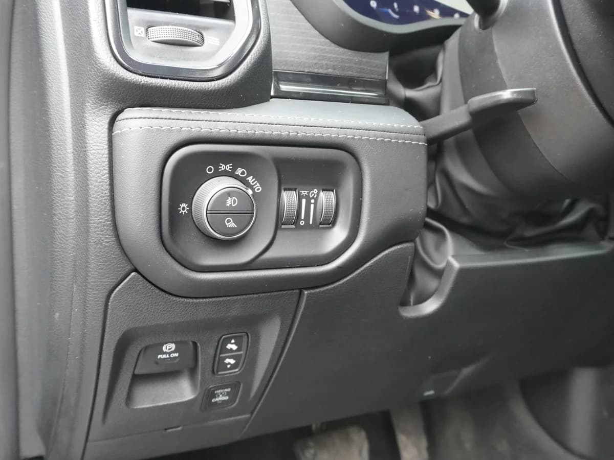 RAM 1500 Limited año 2023 - Imagen 39