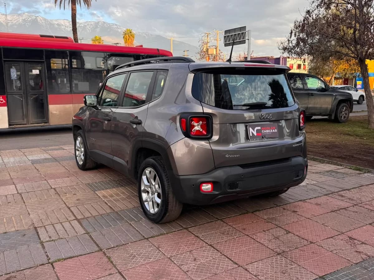 JEEP Renegade 1.8 SPORT LX 4X2 RADIO 5 MT 5P 2019 - Imagen 8