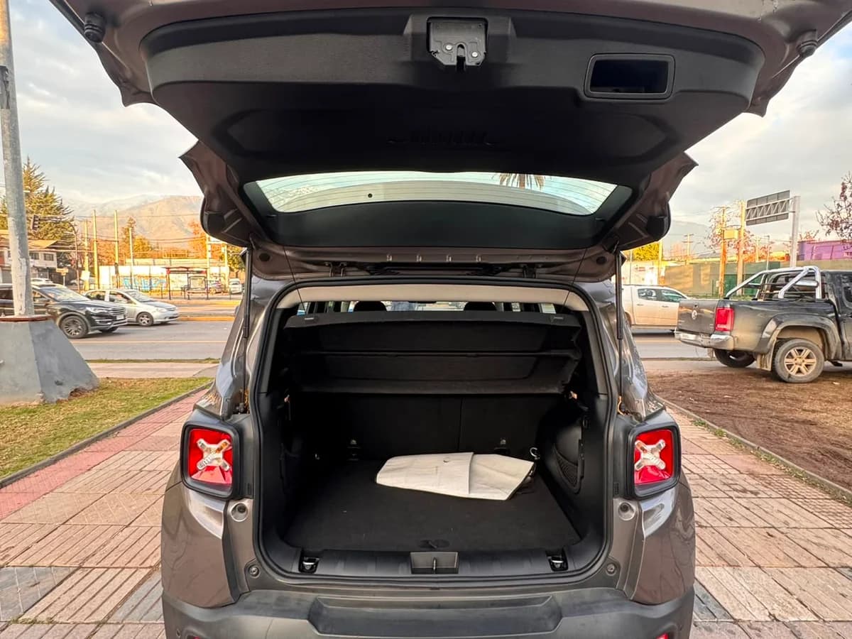 JEEP Renegade 1.8 SPORT LX 4X2 RADIO 5 MT 5P 2019 - Imagen 9