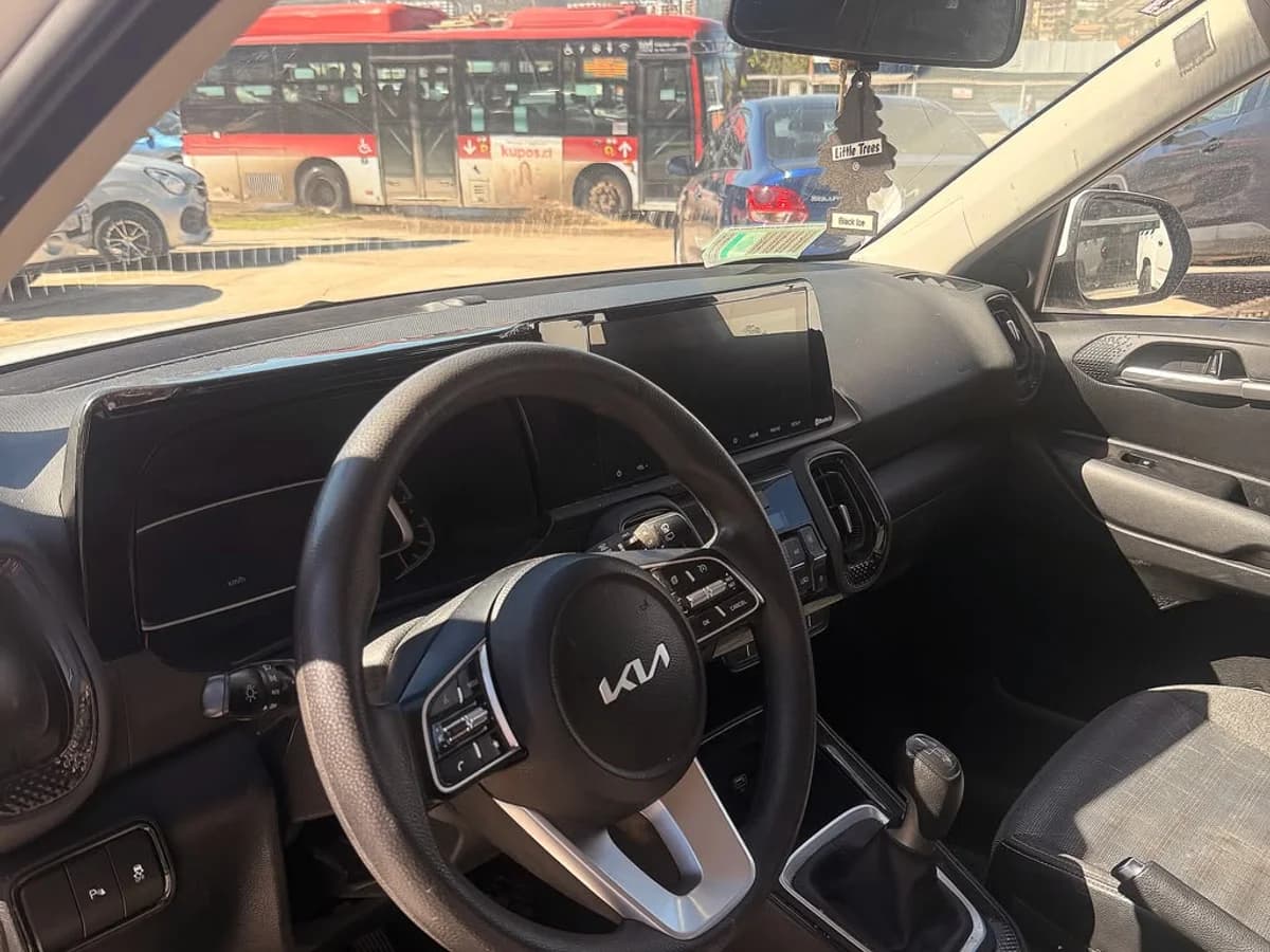 KIA SONET EX 2023 MT - Imagen 9