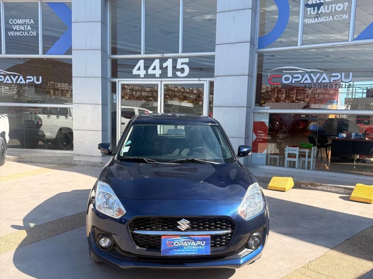 SUZUKI Swift 1.2L 2023 - Imagen 1