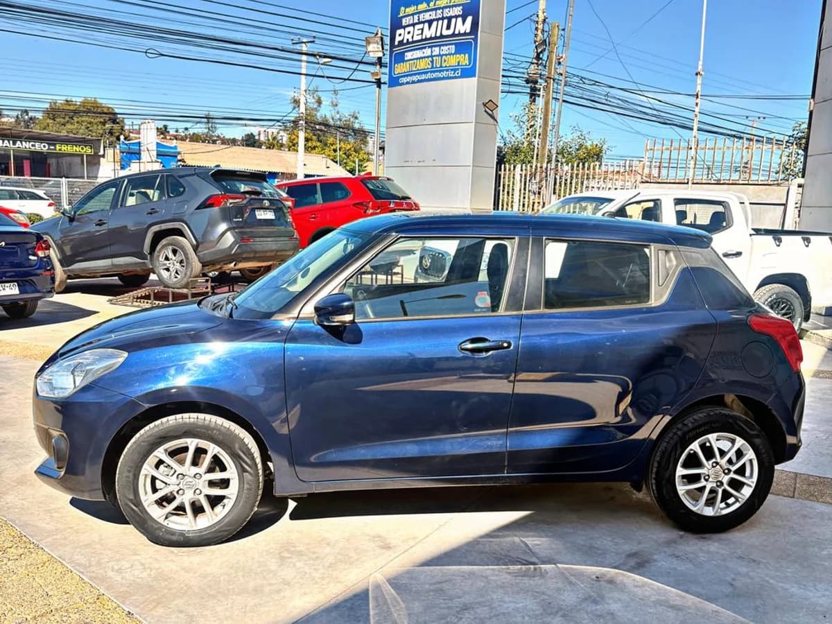 SUZUKI Swift 1.2L 2023 - Imagen 3