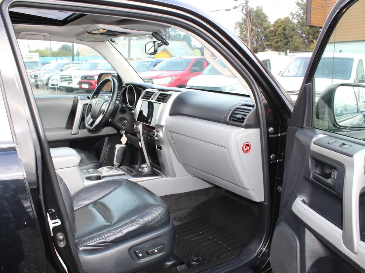 TOYOTA 4Runner 4.0 AT 2011 - Imagen 5