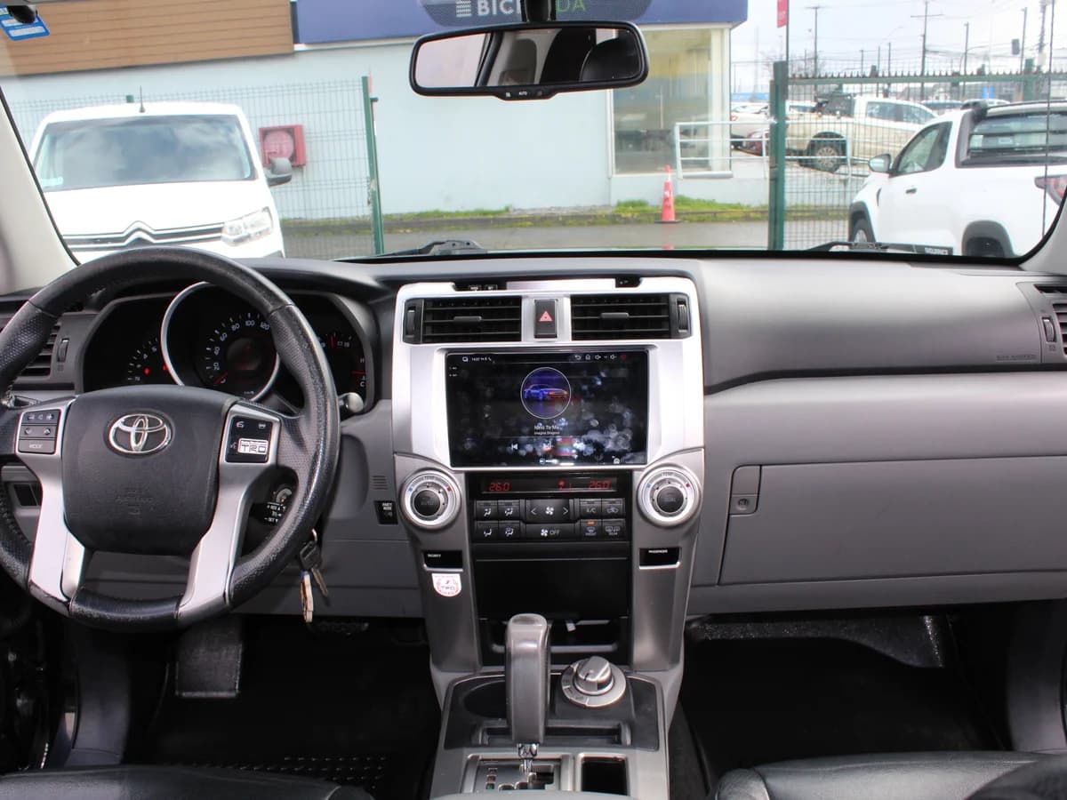 TOYOTA 4Runner 4.0 AT 2011 - Imagen 8