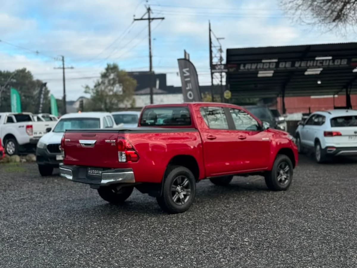 TOYOTA Hilux 2.8 DIESEL 2021 - Imagen 3