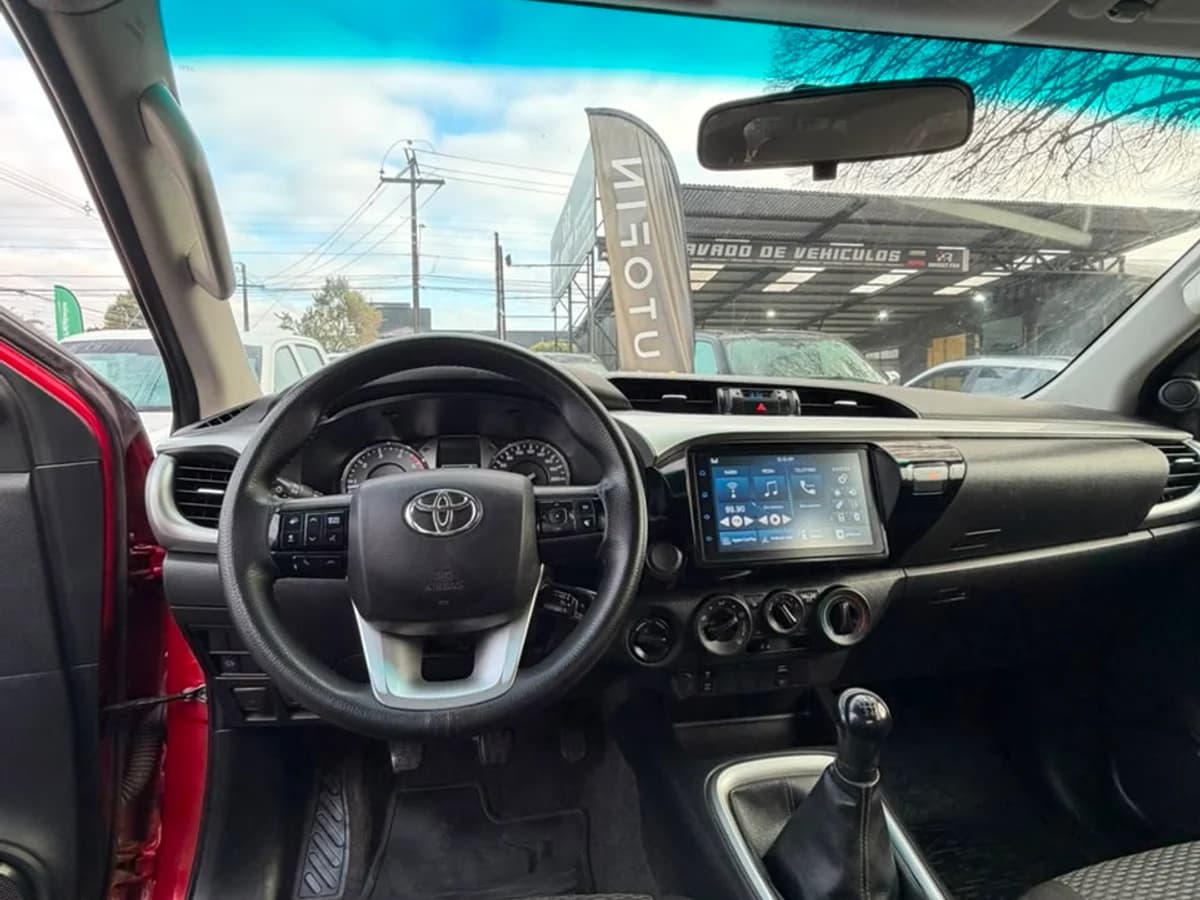 TOYOTA Hilux 2.8 DIESEL 2021 - Imagen 4