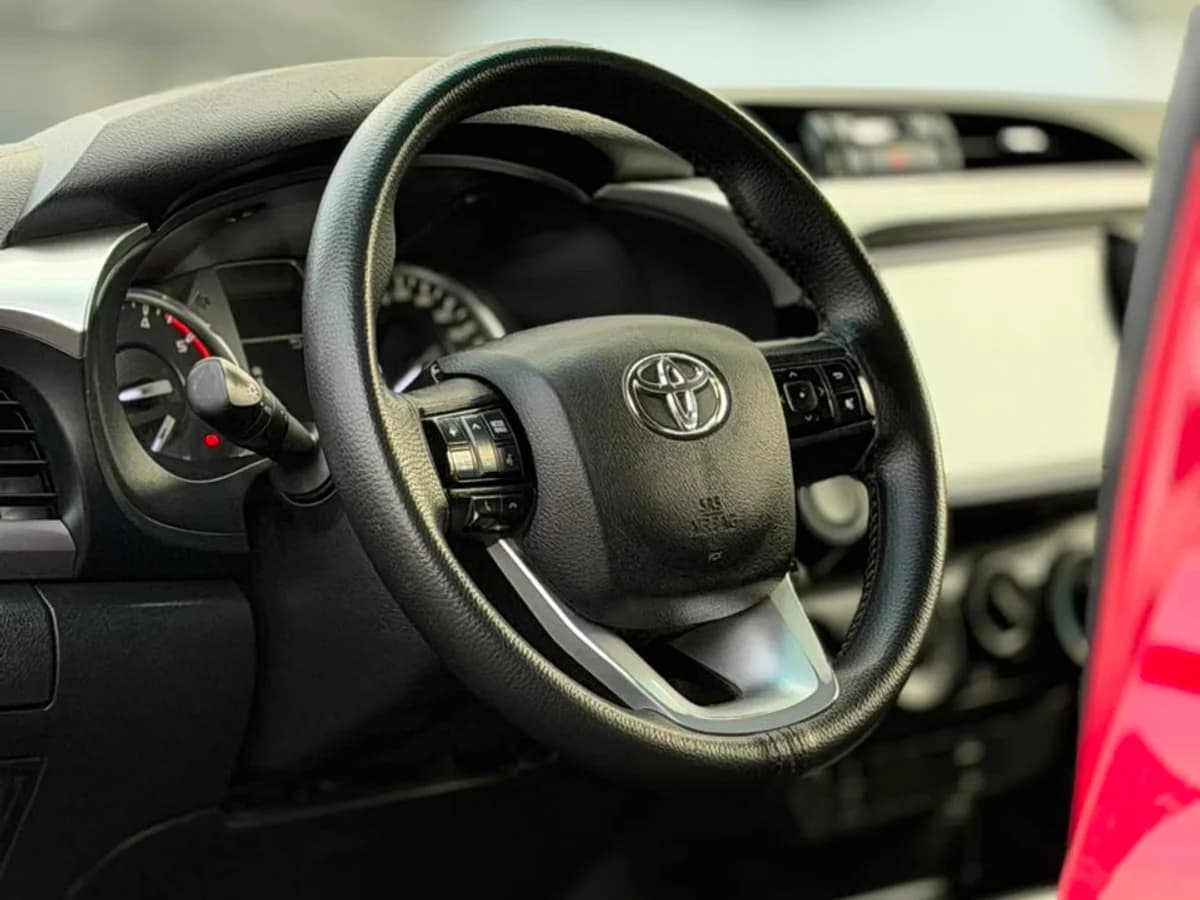 TOYOTA Hilux 2.8 DIESEL 2021 - Imagen 12
