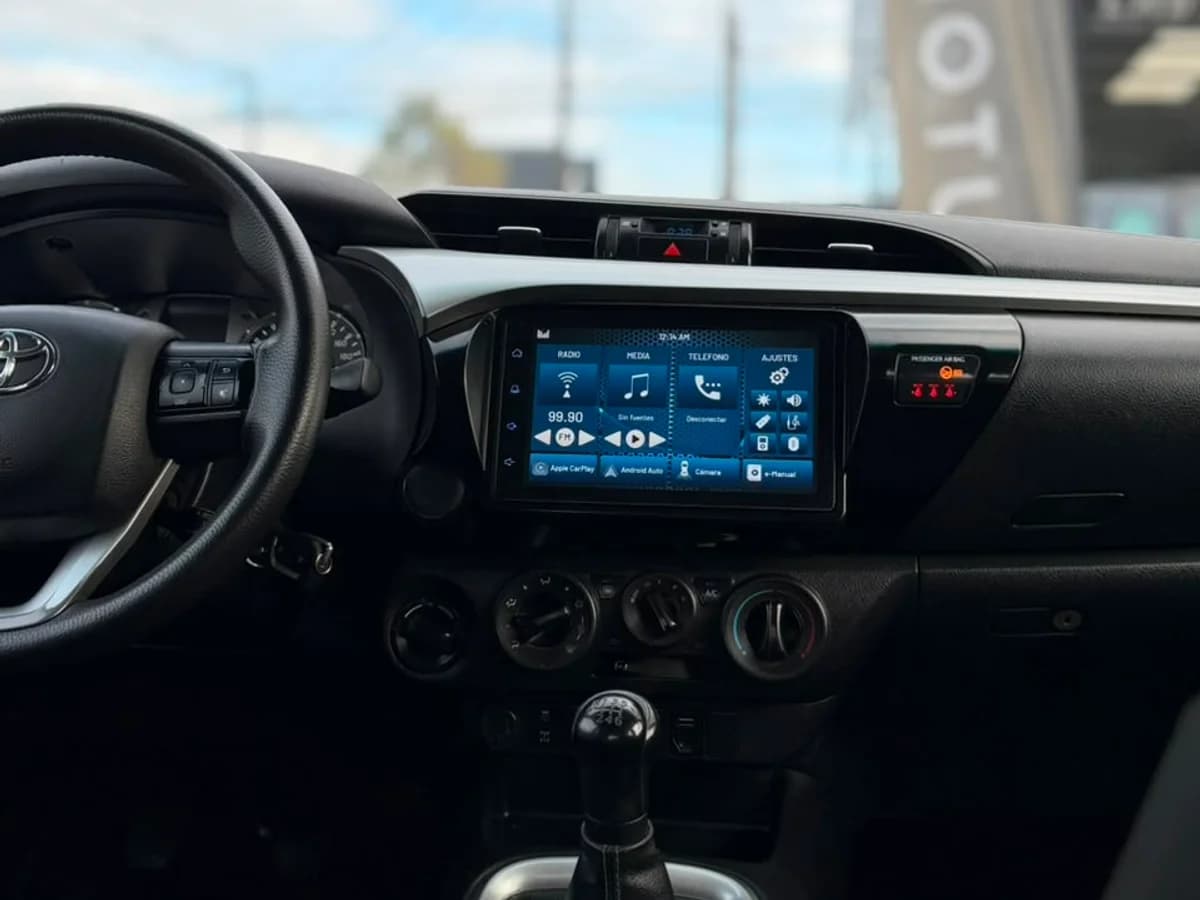 TOYOTA Hilux 2.8 DIESEL 2021 - Imagen 18