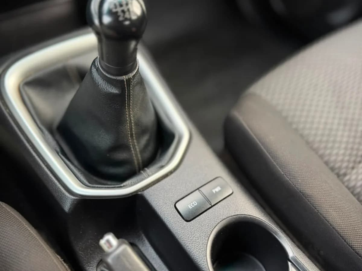 TOYOTA Hilux 2.8 DIESEL 2021 - Imagen 21