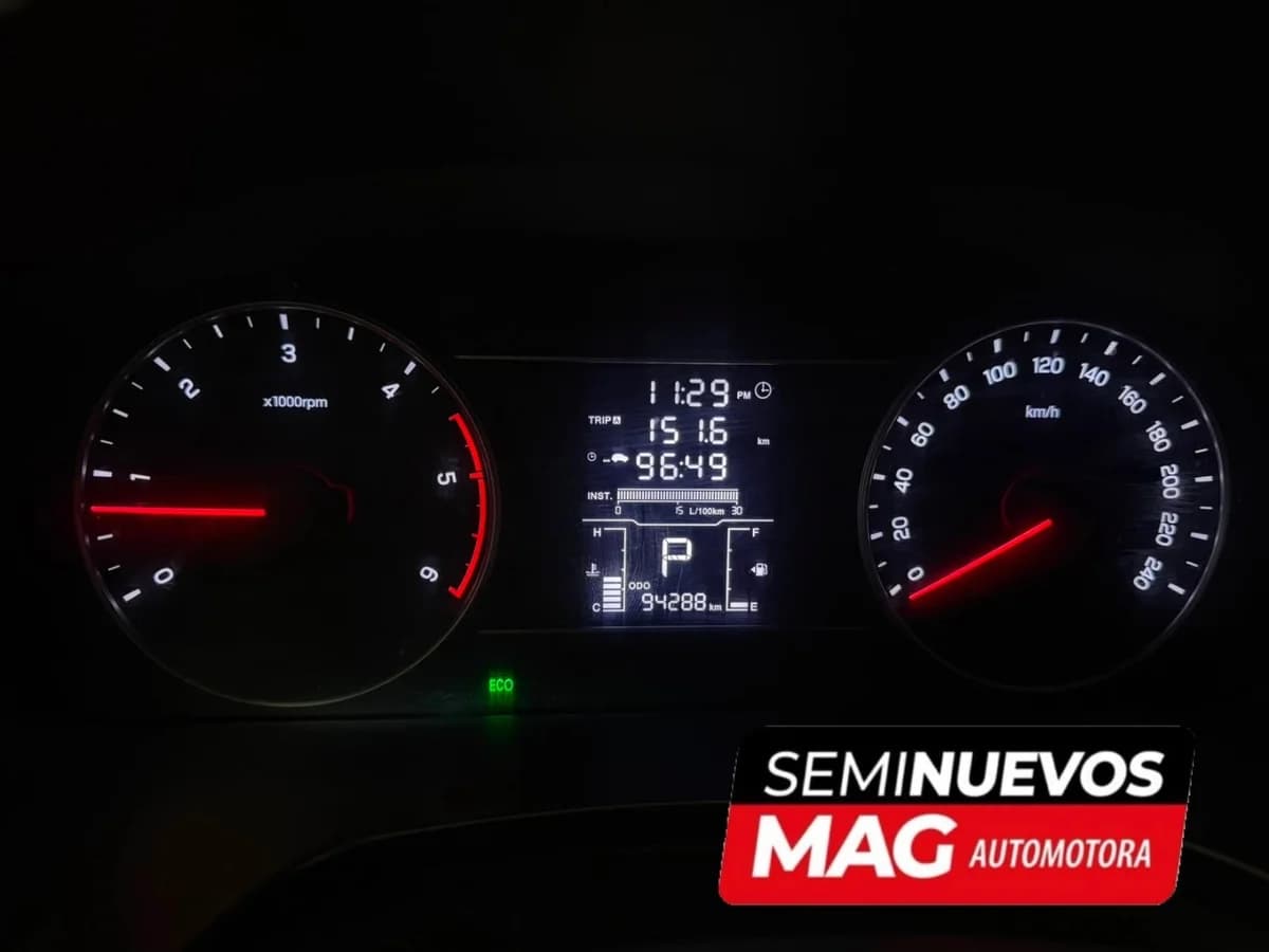 SSANGYONG MUSSO 4X2 2.2 DIESEL 2021 - Imagen 4