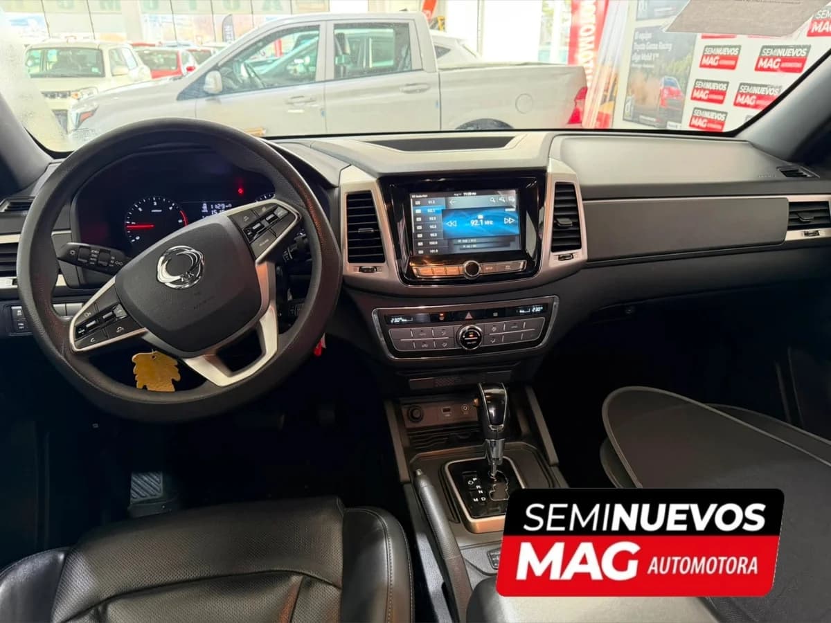 SSANGYONG MUSSO 4X2 2.2 DIESEL 2021 - Imagen 6