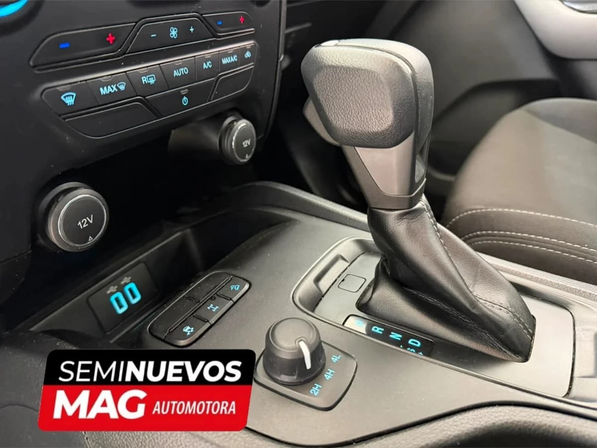 FORD RANGER XLT 4X4 AT 2023 - Imagen 9