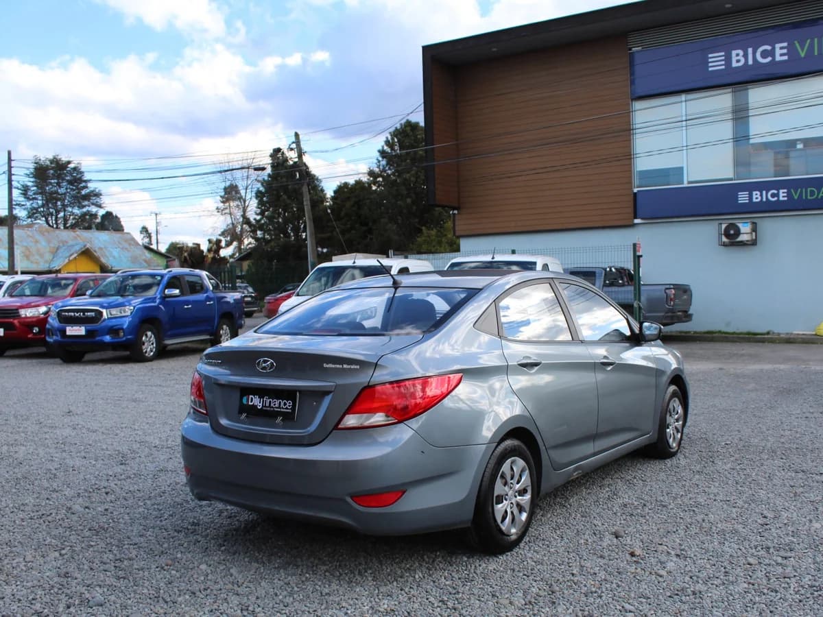 HYUNDAI Accent RB GL 1.4 2020 - Imagen 7