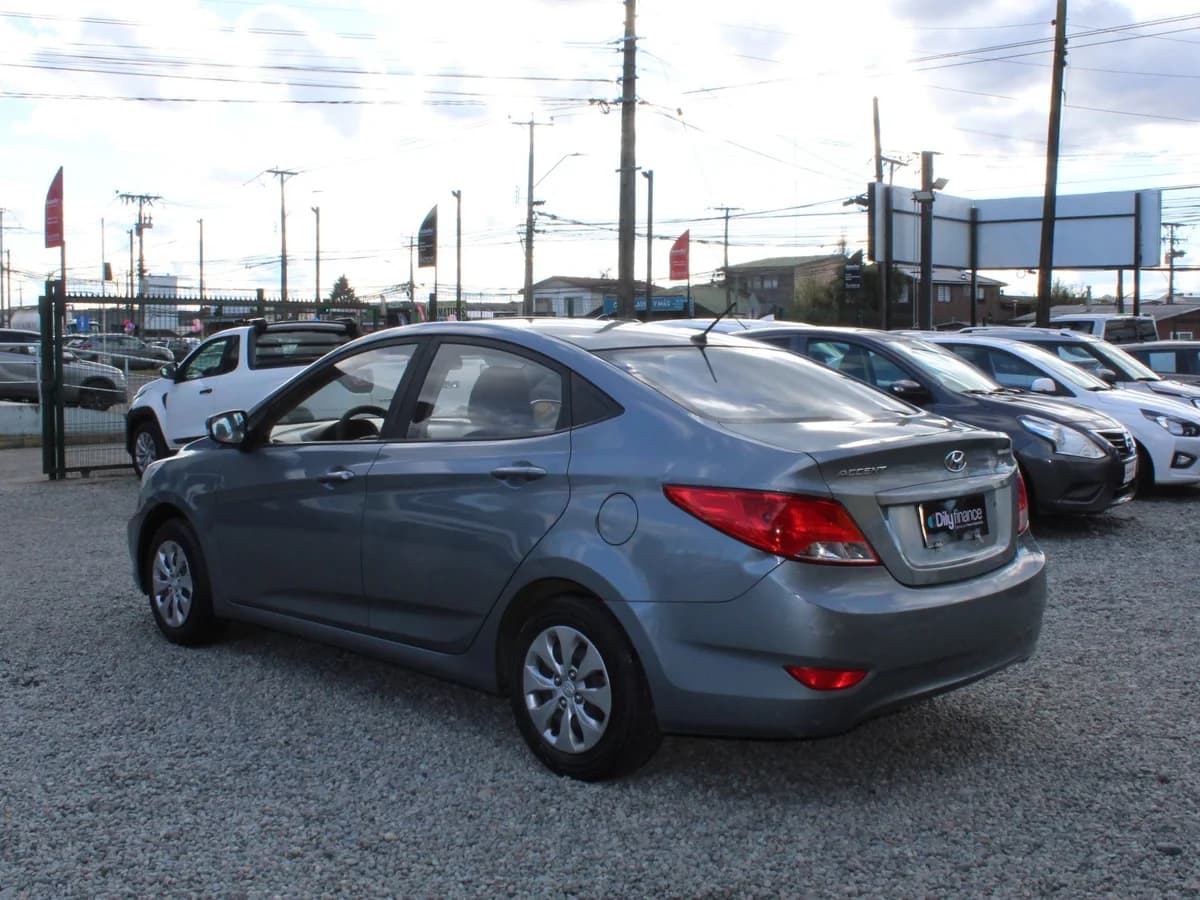 HYUNDAI Accent RB GL 1.4 2020 - Imagen 8