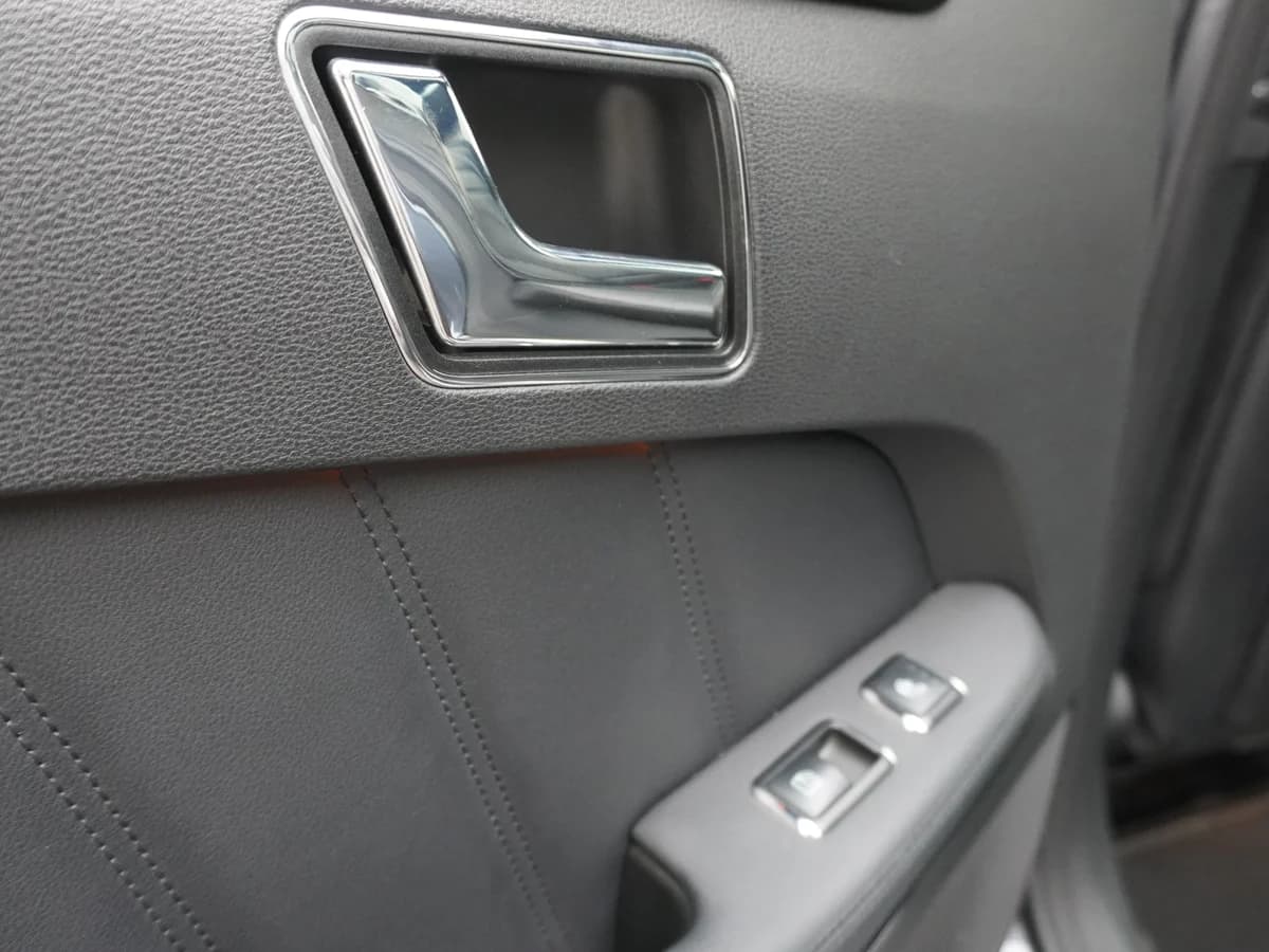 Mercedes Benz E 63 AMG Año 2011 - Imagen 35