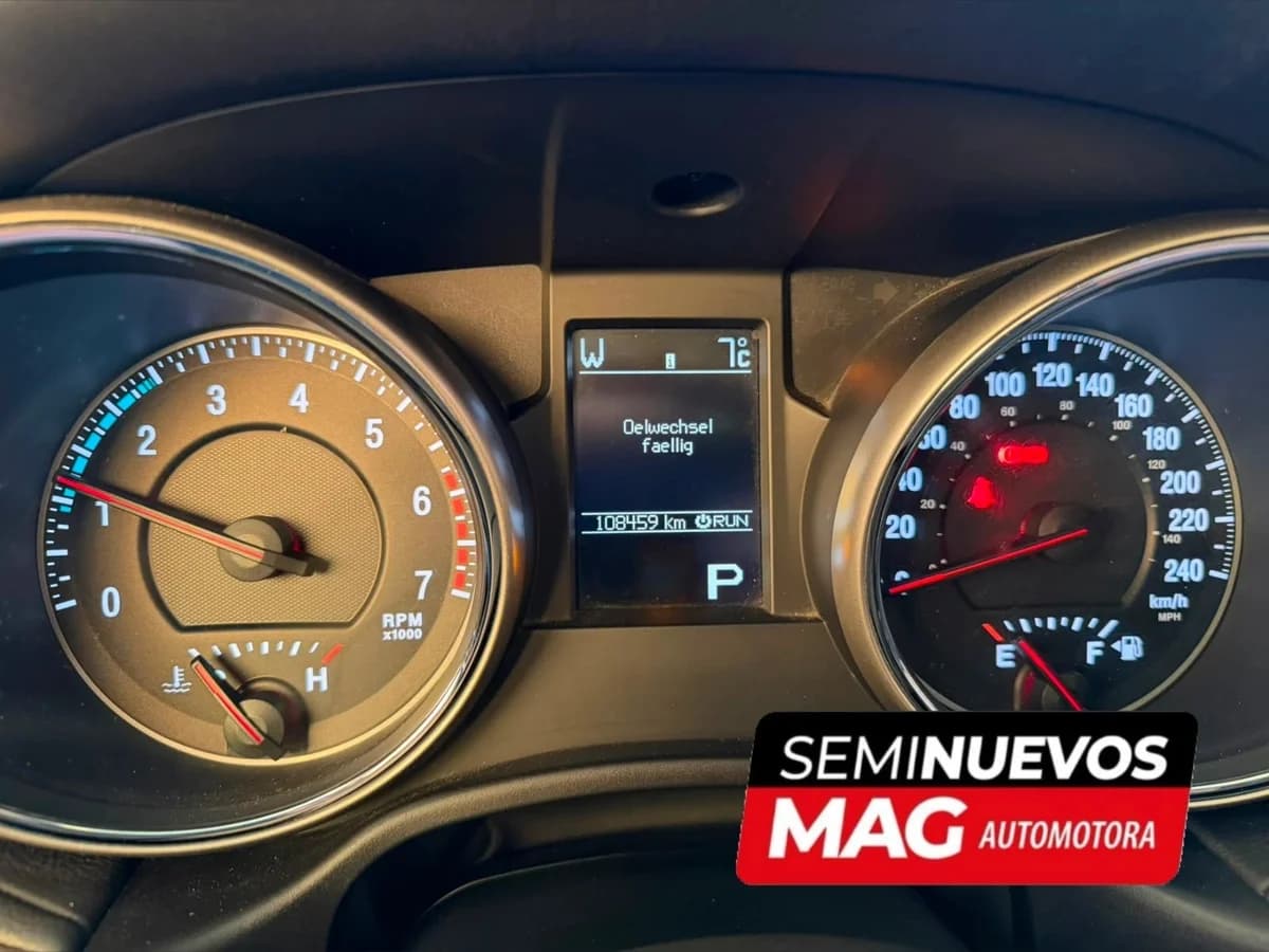JEEP GRAND CHEROKEE OVERLAND 5.7 2012 - Imagen 11