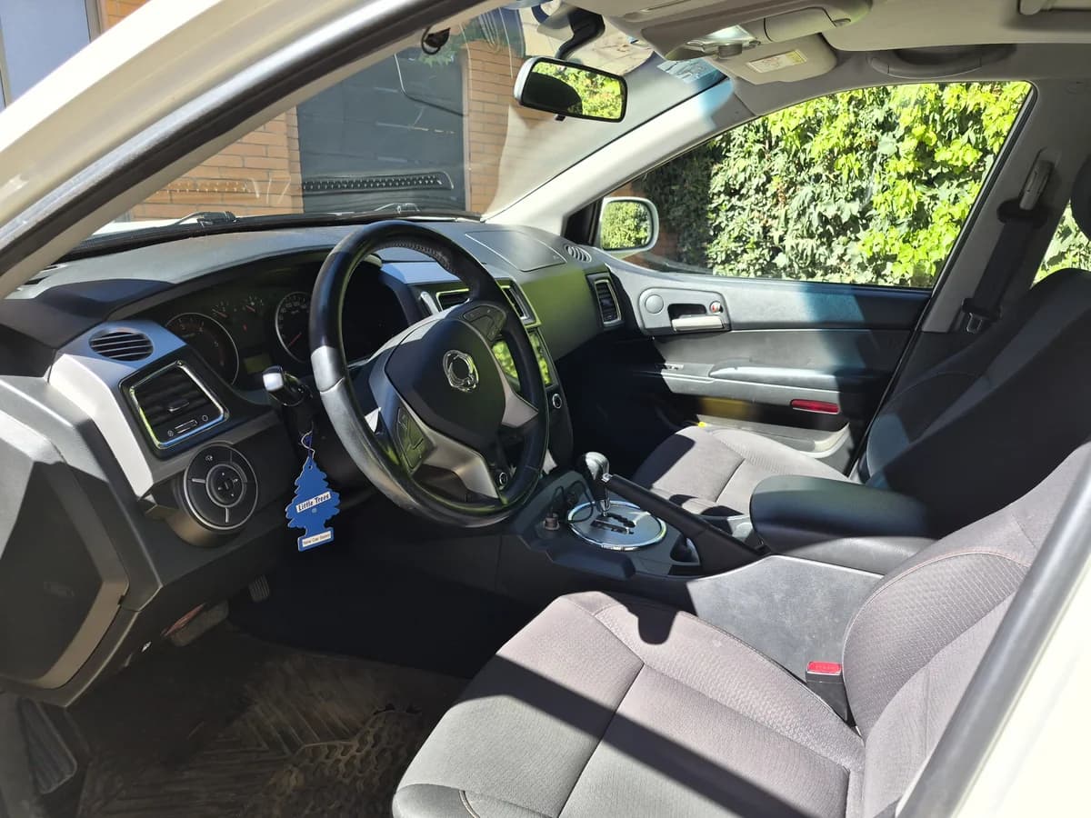 SSANGYONG Actyon 2.0 DIESEL aut 4X4 2017 - Imagen 6