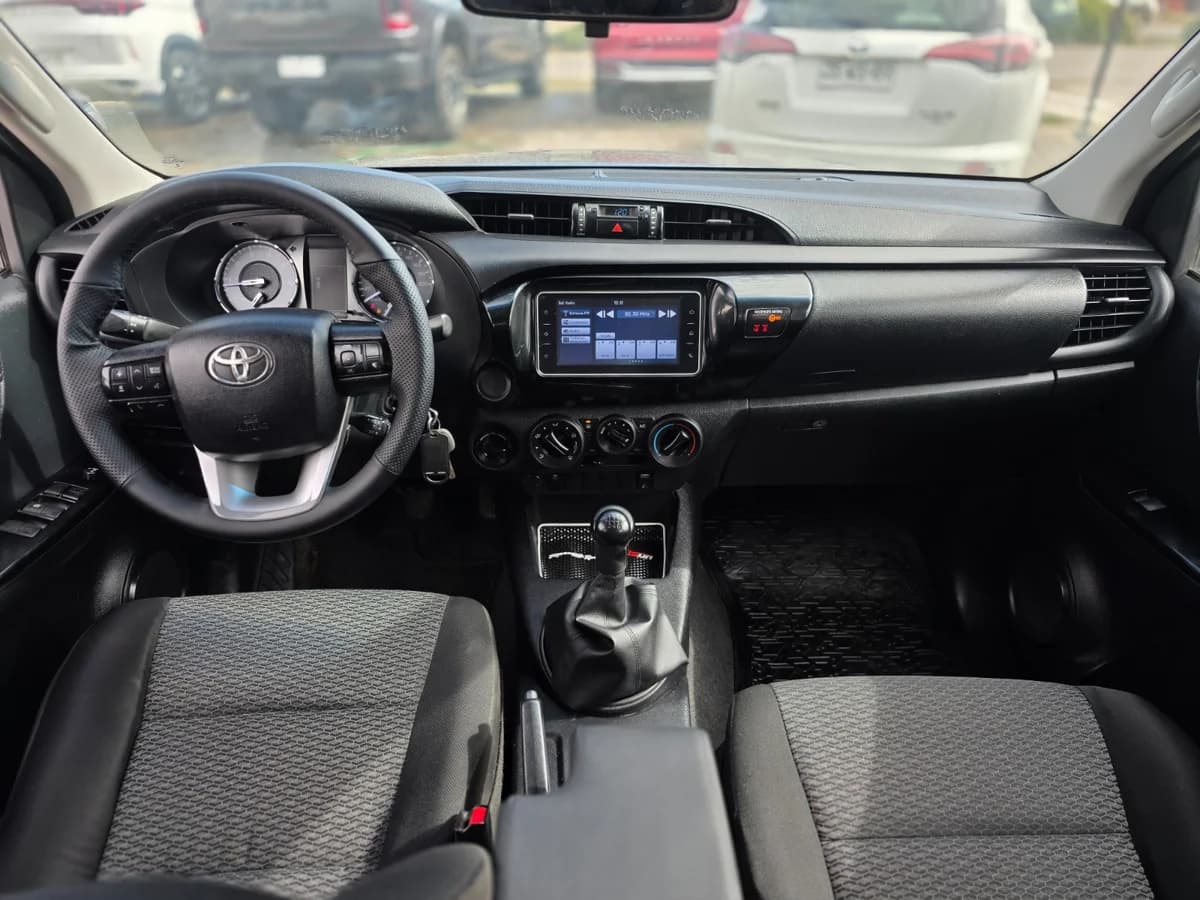 TOYOTA Hilux DX 4X4 2.4 2022 - Imagen 3