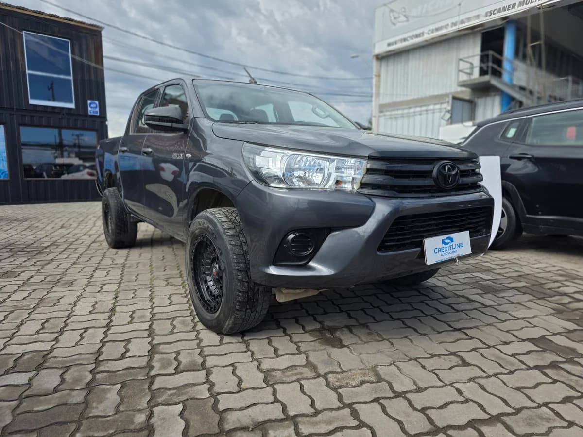 TOYOTA Hilux DX 4X4 2.4 2022 - Imagen 9