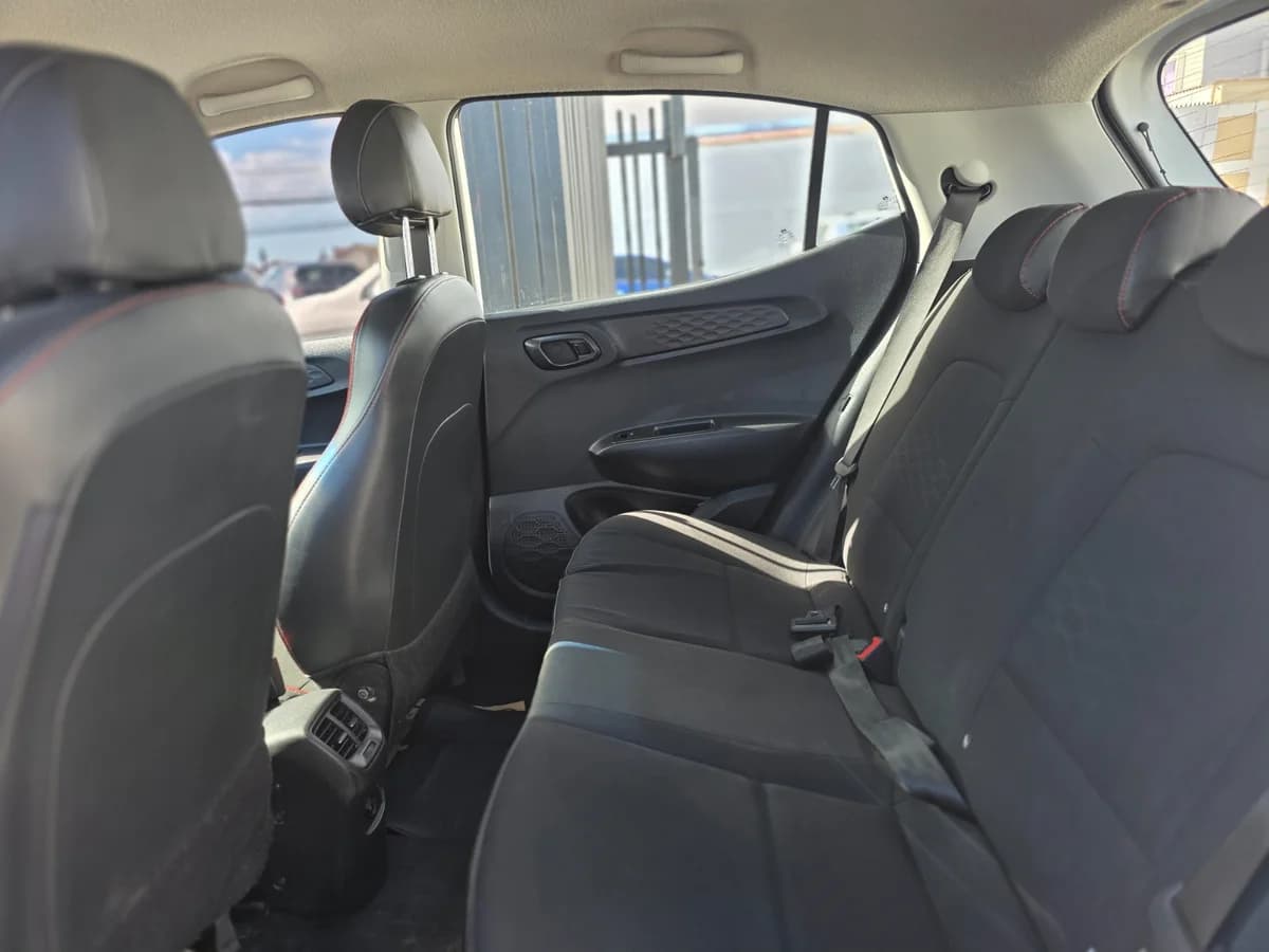 HYUNDAI Grand I10 1.2 GLS 2021 - Imagen 2