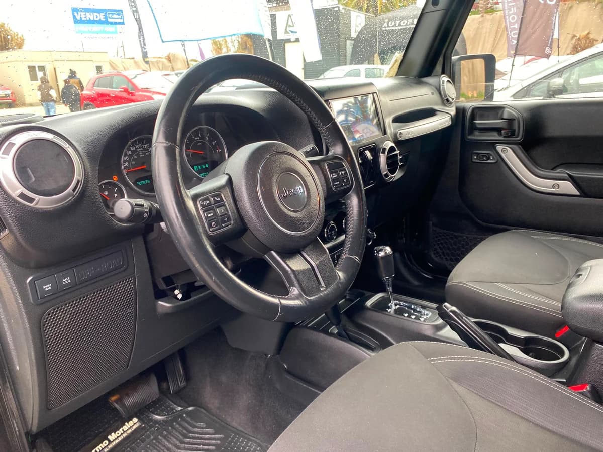 JEEP WRANGLER RUBICON 4X4 3.6 AUT 2016 - Imagen 7