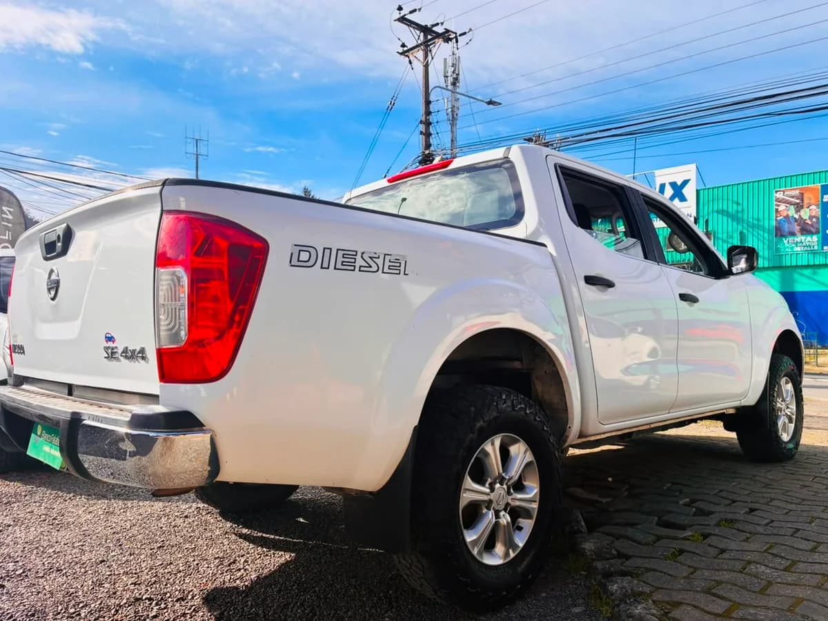 NISSAN Np300 2.3 S DIESEL 4WD CAB. SIM. MT 2P 2018 - Imagen 8