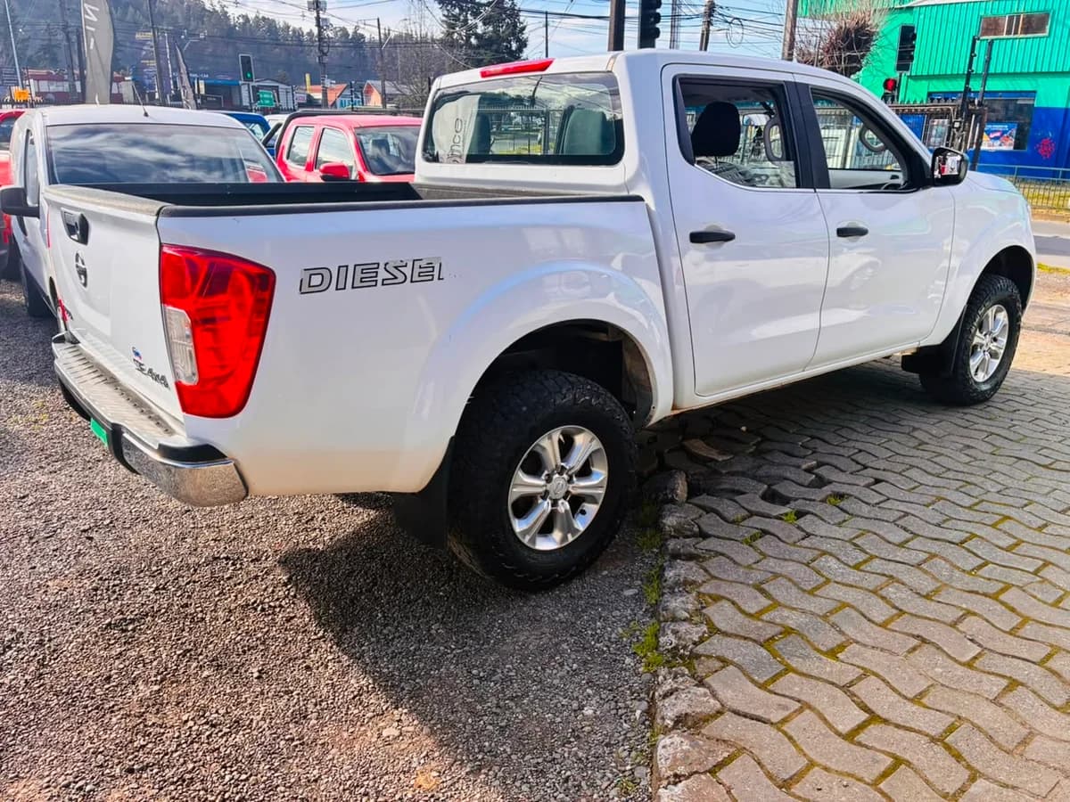 NISSAN Np300 2.3 S DIESEL 4WD CAB. SIM. MT 2P 2018 - Imagen 12