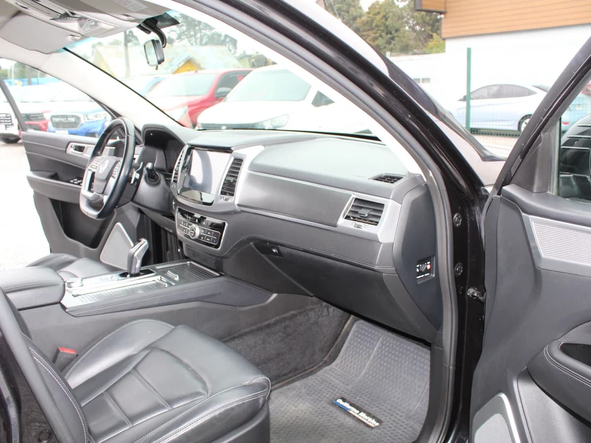 SSANGYONG Rexton 2.2D 2023 - Imagen 5