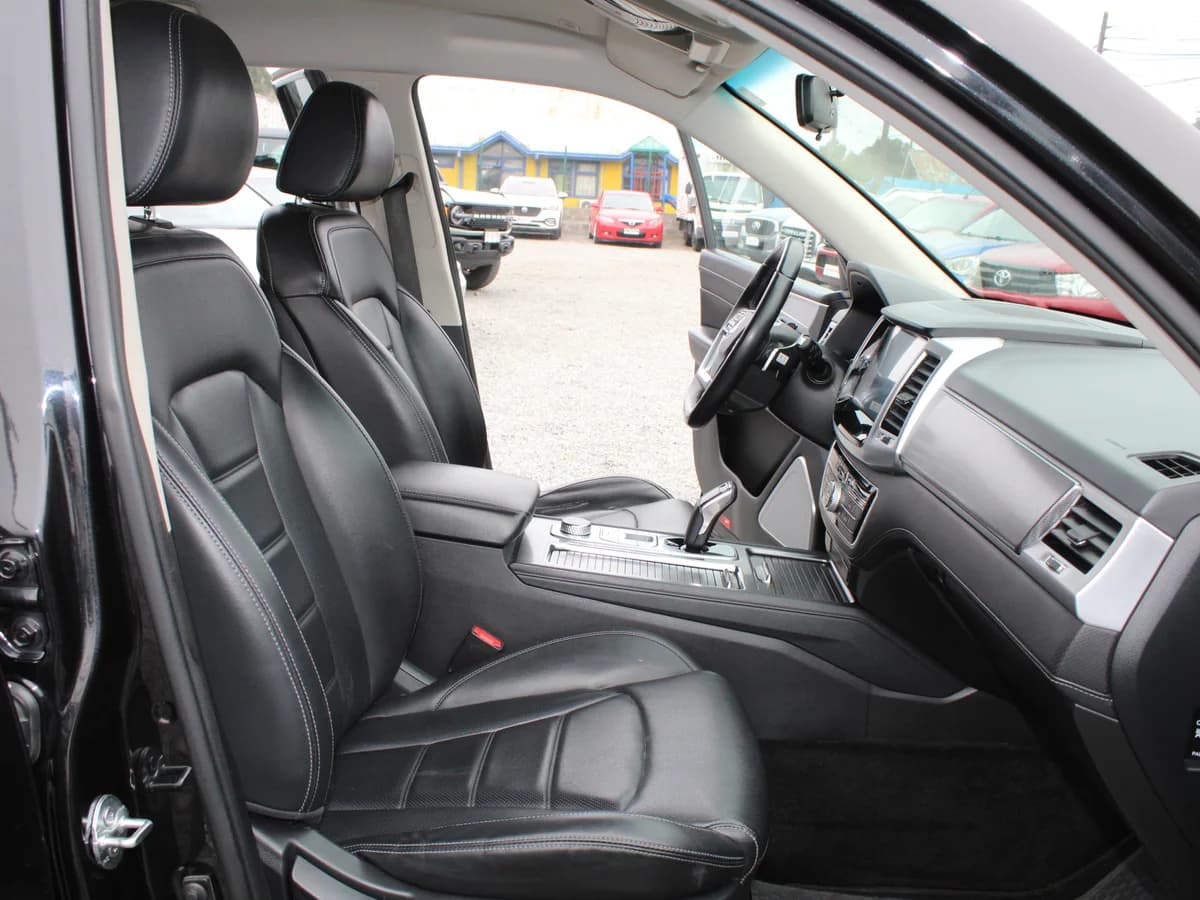 SSANGYONG Rexton 2.2D 2023 - Imagen 6
