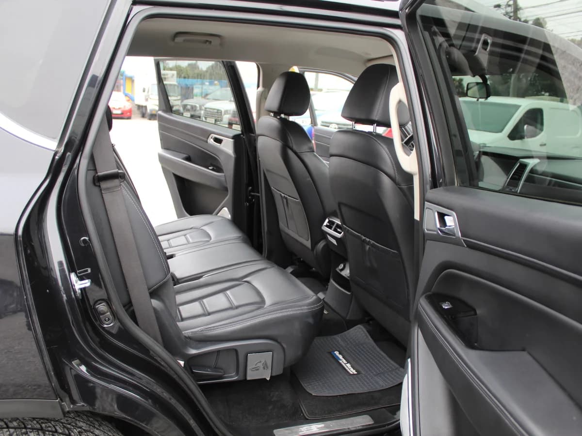 SSANGYONG Rexton 2.2D 2023 - Imagen 7