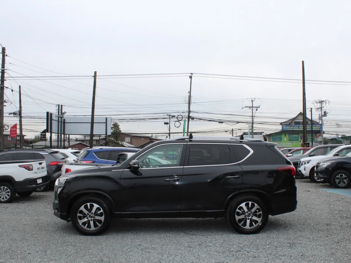 SSANGYONG Rexton 2.2D 2023 - Imagen 14