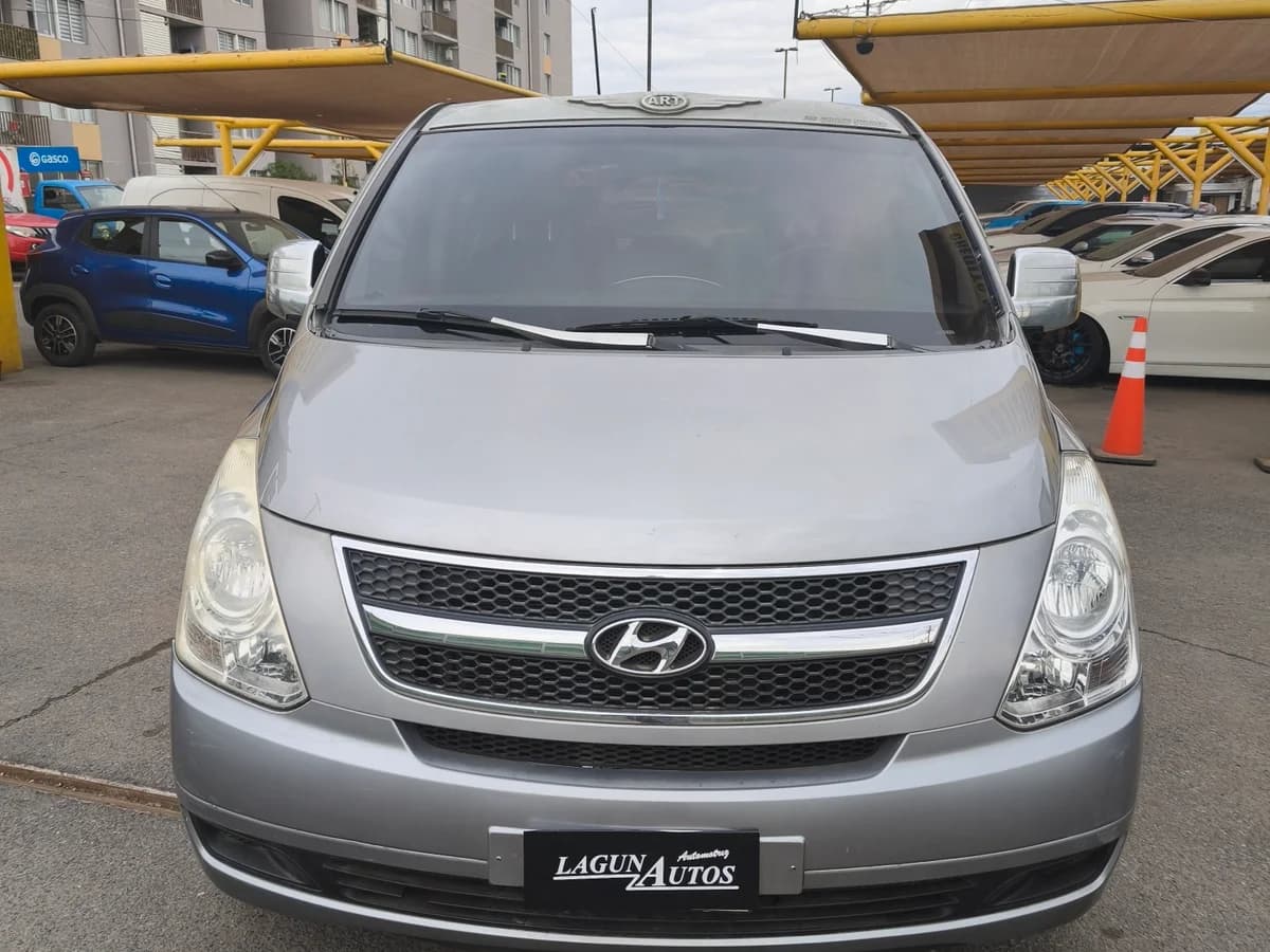 HYUNDAI Grand Starex 2.5 CLASE B CRDI 2011 - Imagen 1