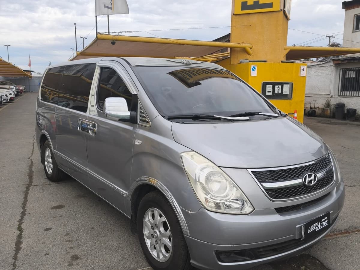 HYUNDAI Grand Starex 2.5 CLASE B CRDI 2011 - Imagen 2