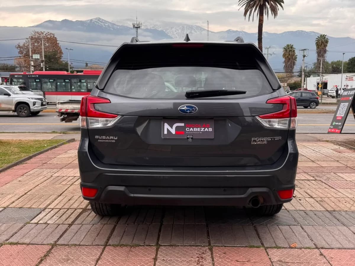 SUBARU Forester 2.0 CVT 2021 - Imagen 4