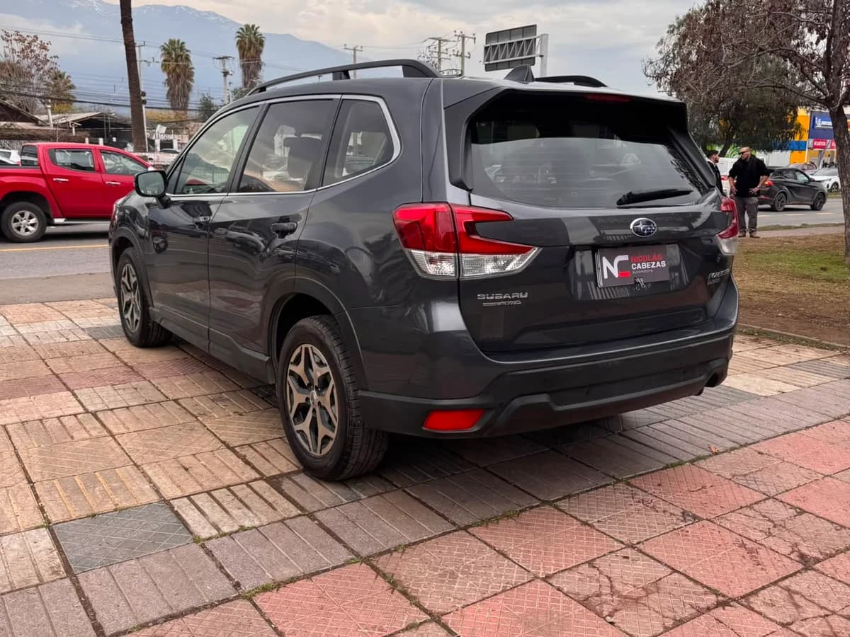 SUBARU Forester 2.0 CVT 2021 - Imagen 5