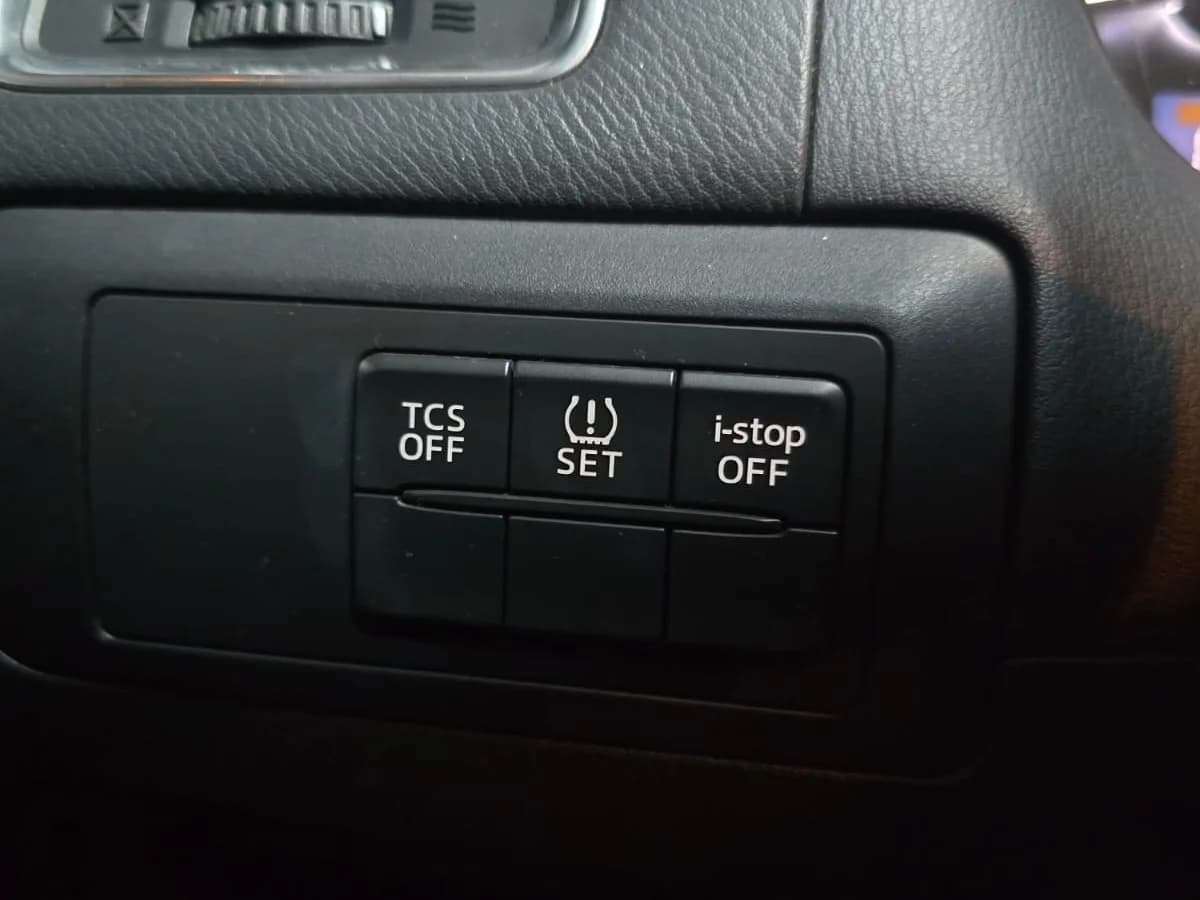 MAZDA Cx-5 2.0L AT R 4X2 año 2017 - Imagen 15