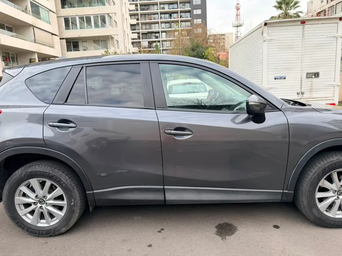 MAZDA Cx-5 2.0L AT R 4X2 año 2017 - Imagen 4