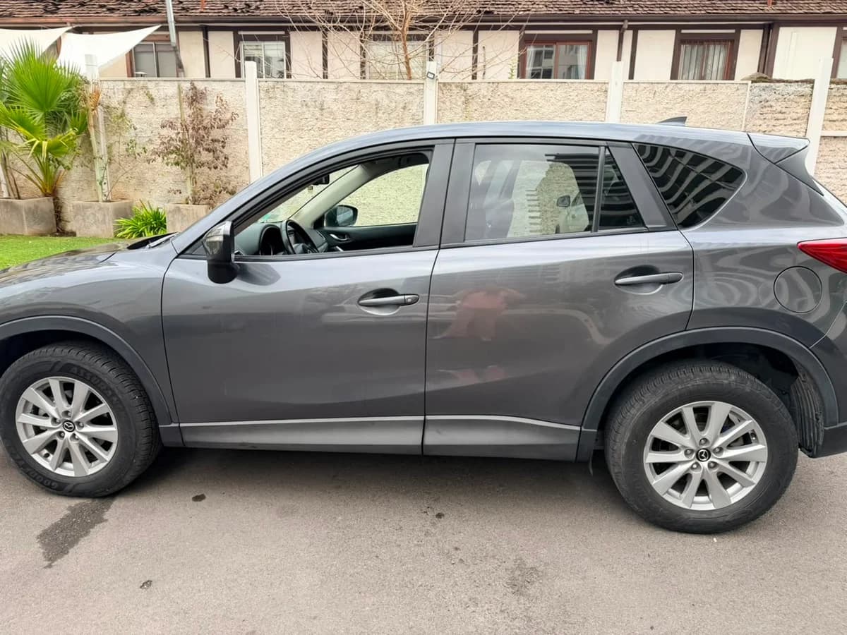 MAZDA Cx-5 2.0L AT R 4X2 año 2017 - Imagen 3