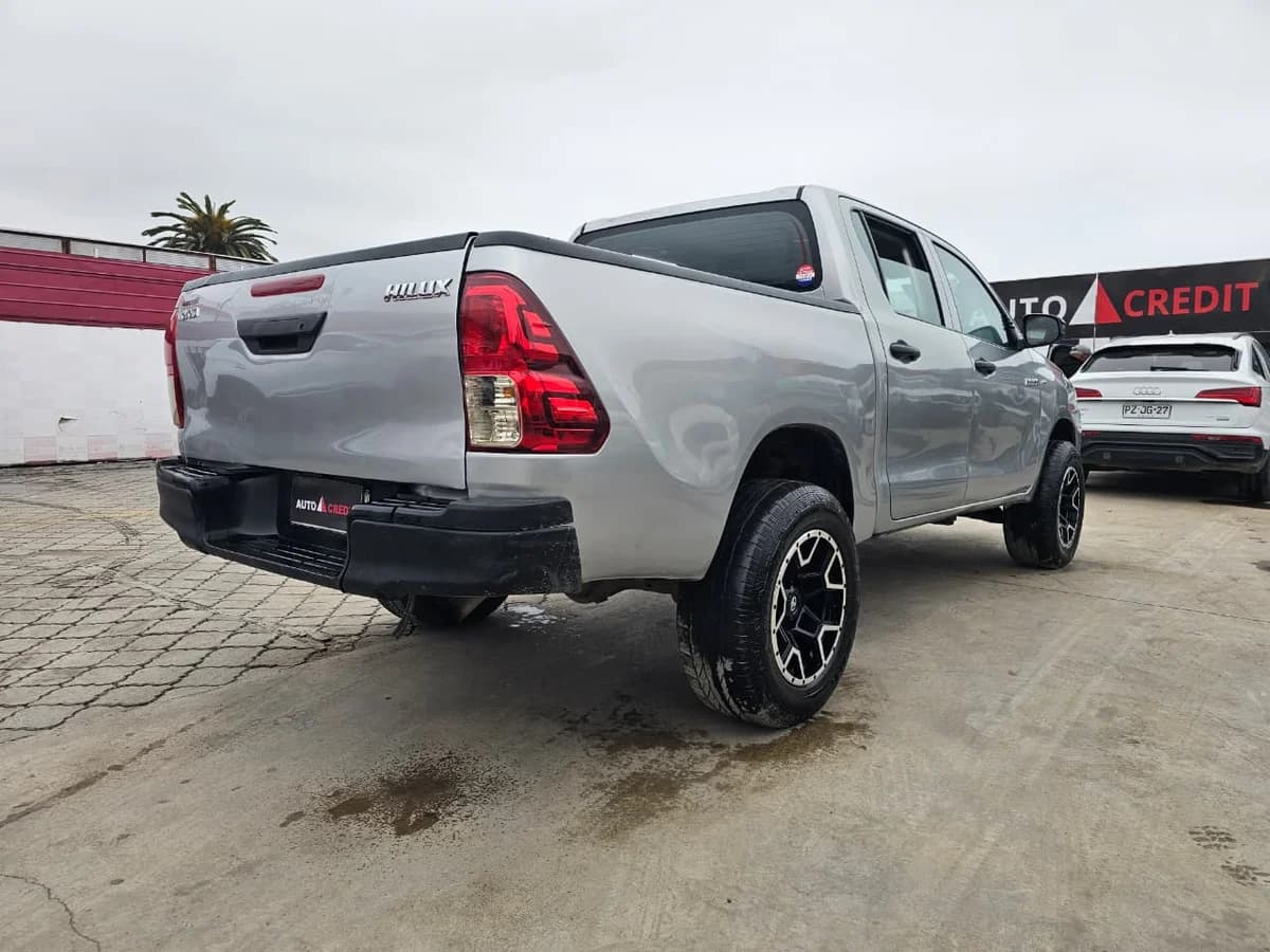 TOYOTA Hilux 2.4 DX DIESEL 4X2 2022 - Imagen 3