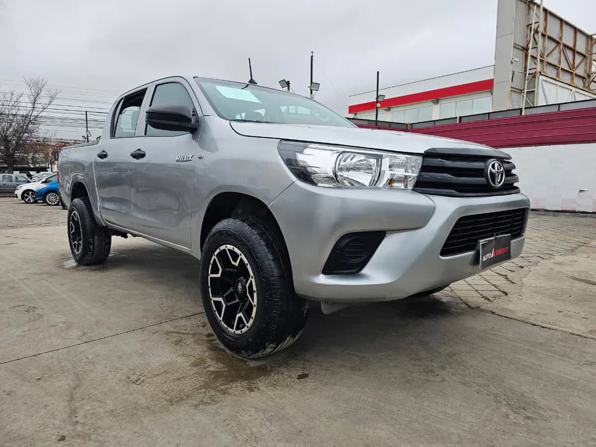 TOYOTA Hilux 2.4 DX DIESEL 4X2 2022 - Imagen 4